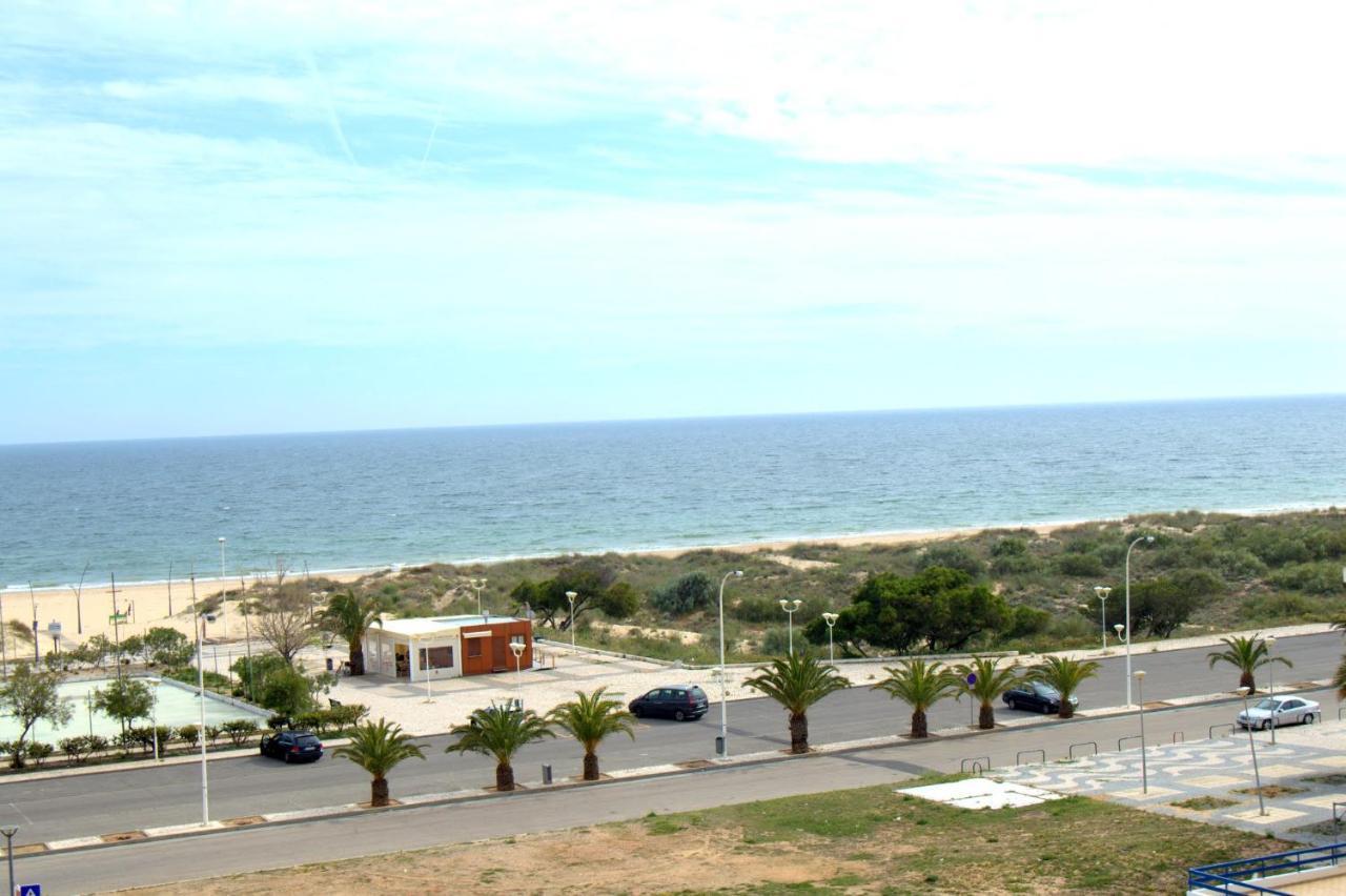 T1 Com Vista Mar Na Praia De Монте Гордо Екстериор снимка